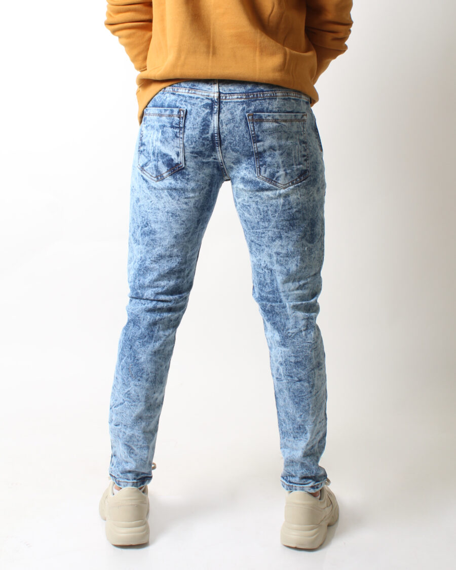 Jean Skinny Azul Parchado para Hombre - Imagen 4