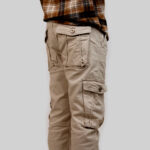 Pantalón Cargo Hombre con bolsillos amplios - Imagen 3
