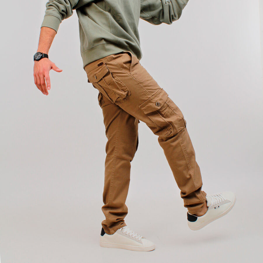 Pantalón Cargo Hombre color Marrón 6 bolsillos - Imagen 5