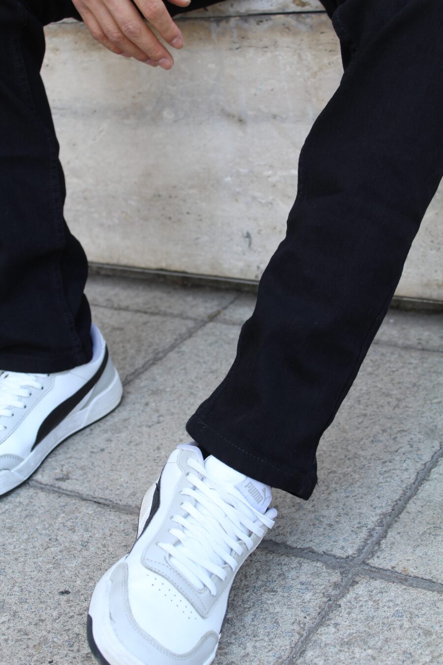 Jean negros corte slim fit hombre clásico - Imagen 6